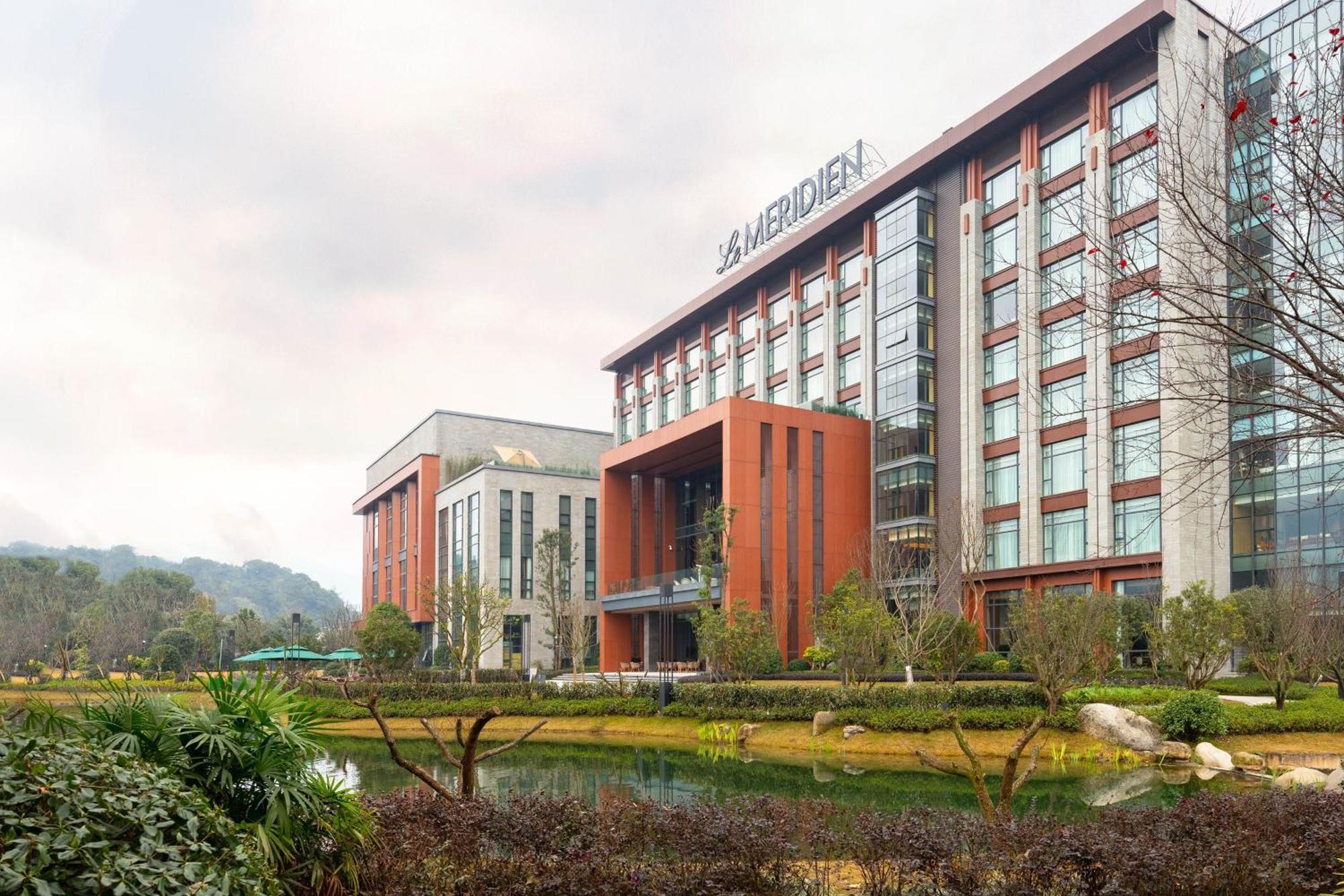 Le Meridien Emei Mountain Resort Эмэйшань Экстерьер фото